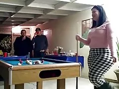 Masivní pawg hrát kulečník!