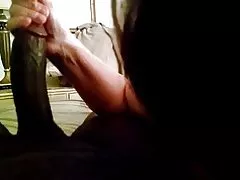 Sání černé péro