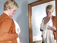 Horny holandské domácnosti hrát s její hračka