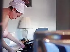 Teta nahá skrytá kamera
